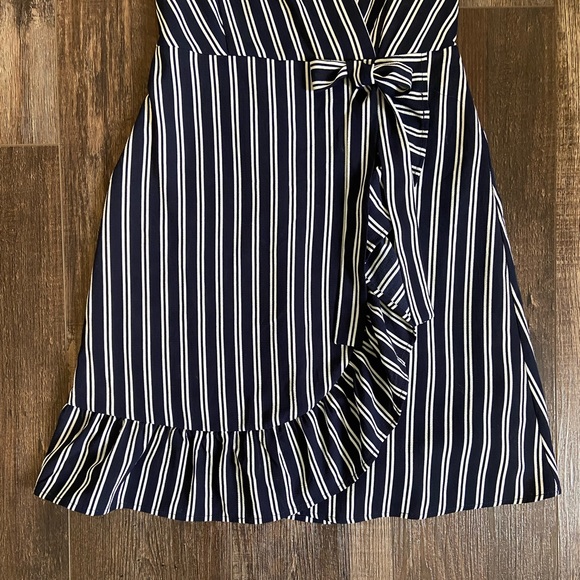 Monteau | Navy | Wrap Dress | Size Medium - Picture 3 of 5